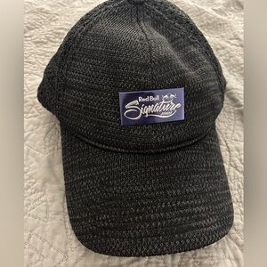Redbull signature series hat